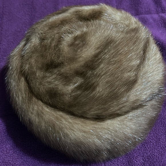 Vintage Fur Hat, One of a Kind, small size - Picture 1 of 4